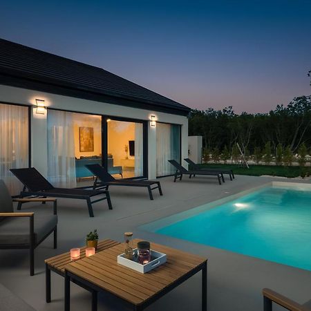 Bandelli Villas Oklaj Luaran gambar