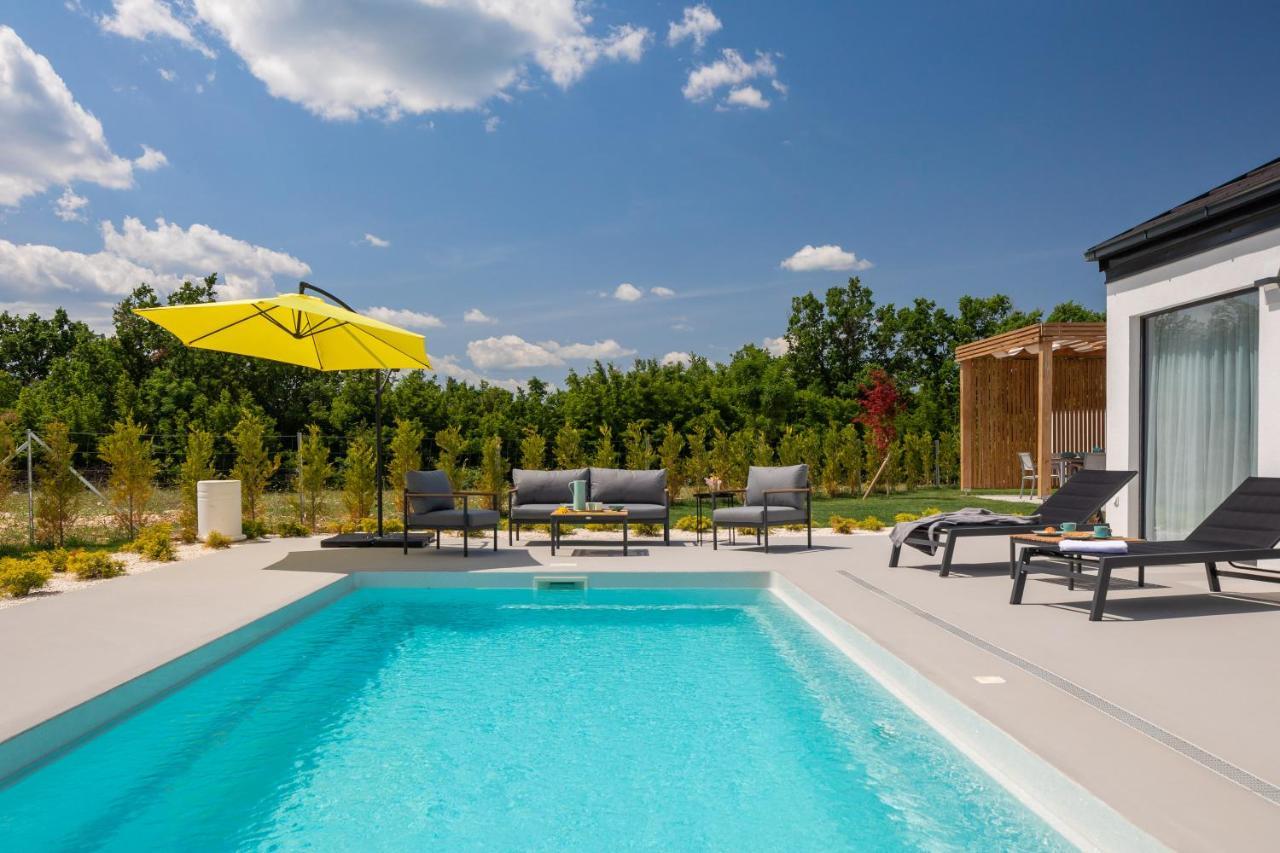 Bandelli Villas Oklaj Luaran gambar