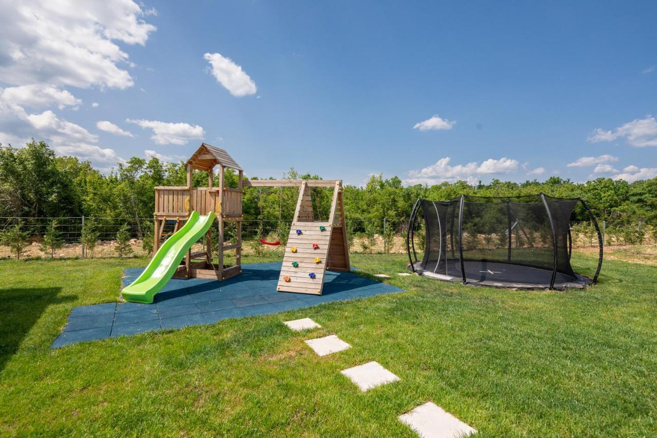 Bandelli Villas Oklaj Luaran gambar