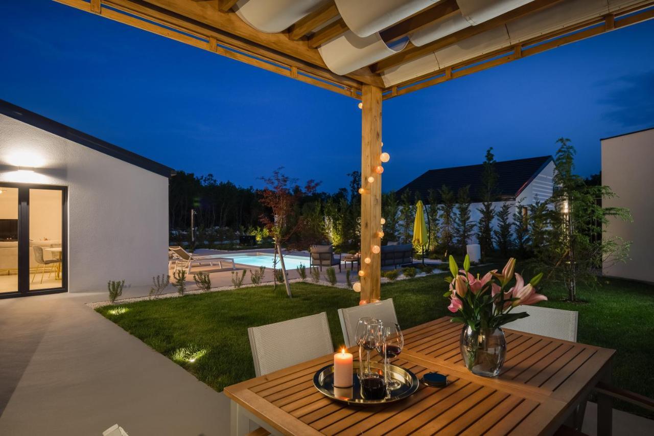 Bandelli Villas Oklaj Luaran gambar