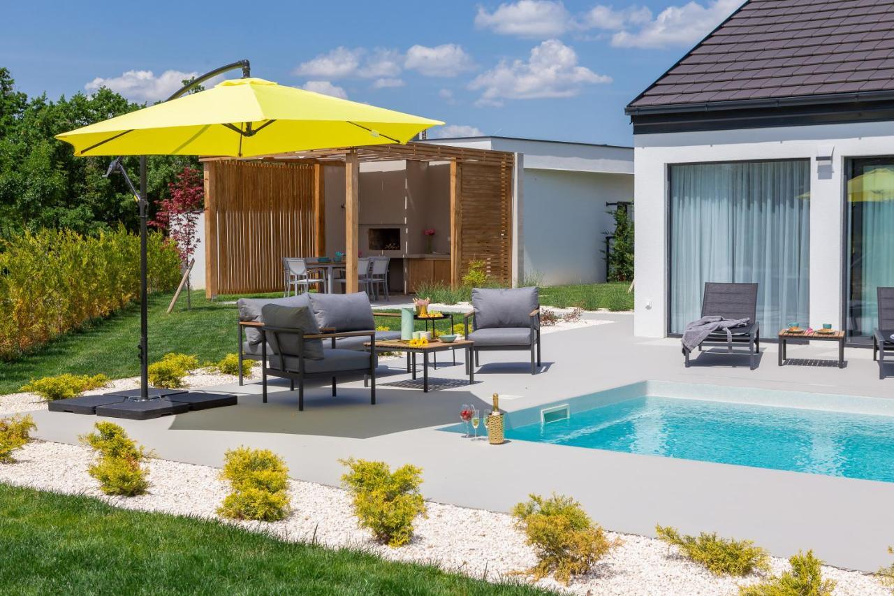 Bandelli Villas Oklaj Luaran gambar