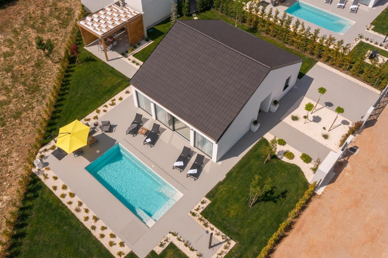 Bandelli Villas Oklaj Luaran gambar