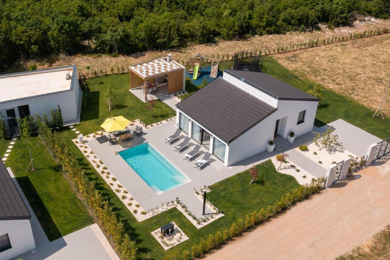 Bandelli Villas Oklaj Luaran gambar
