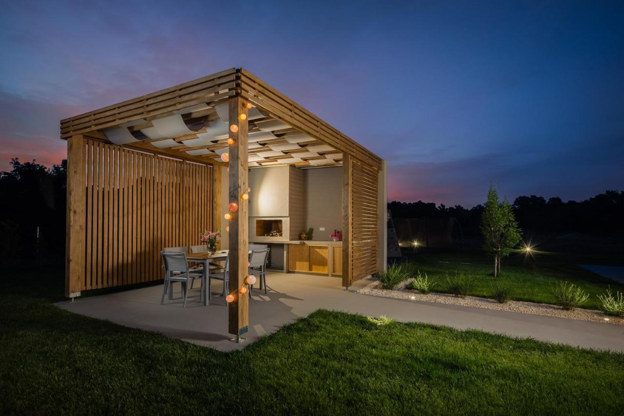 Bandelli Villas Oklaj Luaran gambar
