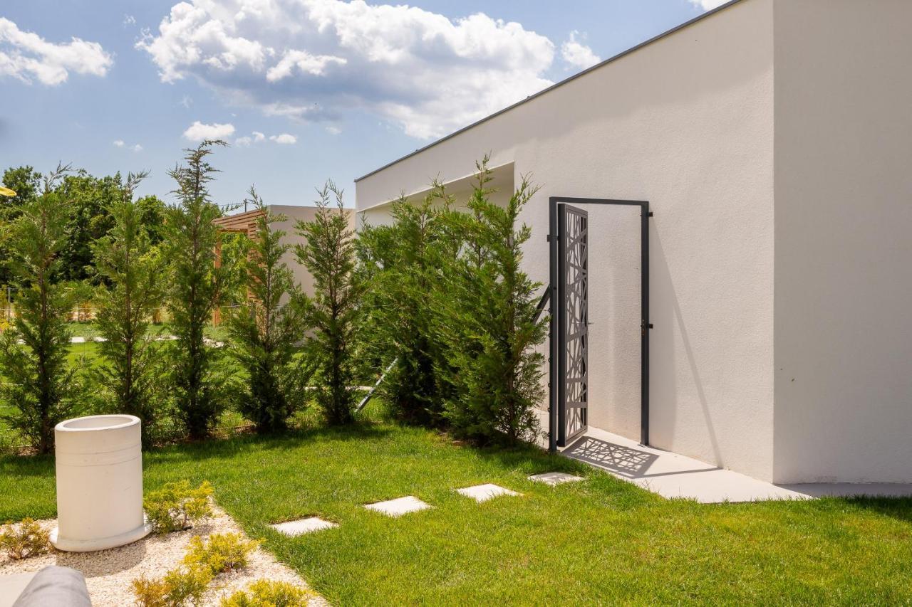 Bandelli Villas Oklaj Luaran gambar