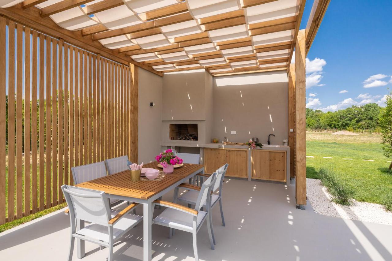 Bandelli Villas Oklaj Luaran gambar